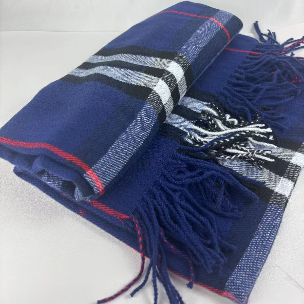 New plaid cashmere scarf Japanese and Korean warm neck scarf fashion tassel autumn winter scarf shawl