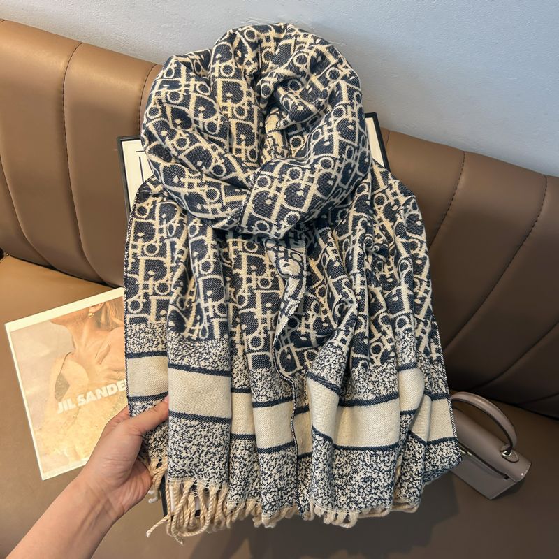 Cashmere handmade scarf women autumn and winter light luxury feeling cold warm neck outer jacquard double-sided shawl